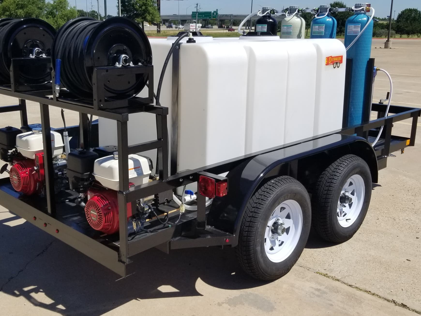 Trailer mounted fleet washing system
