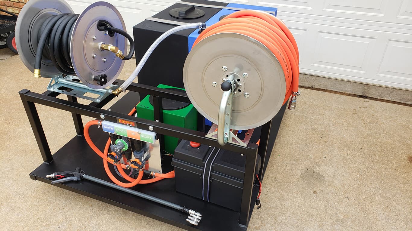 Soft Wash Truck Mount — DETRAILERS soft wash system (photo 3)