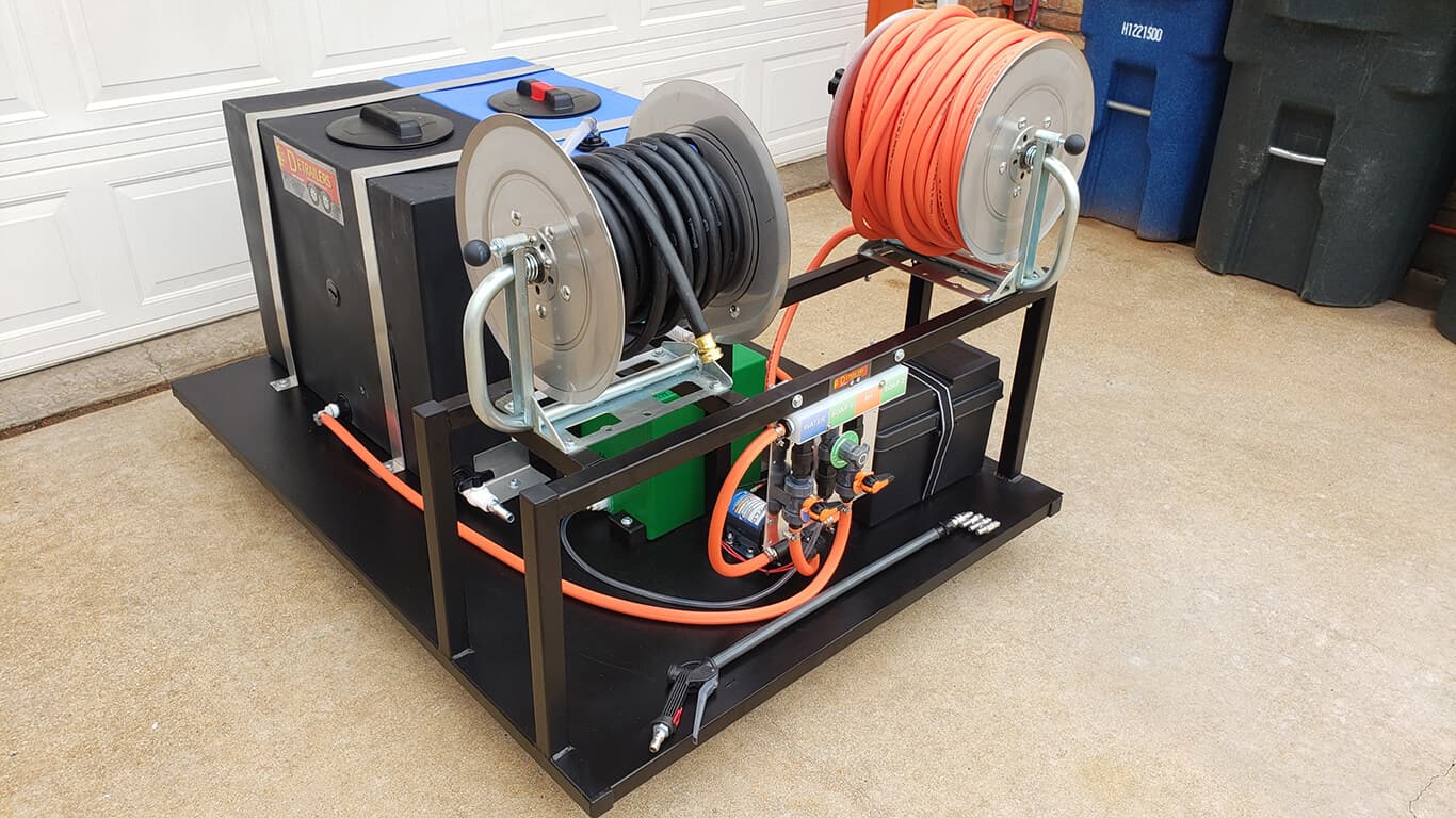 Soft Wash Truck Mount — DETRAILERS soft wash system (photo 4)